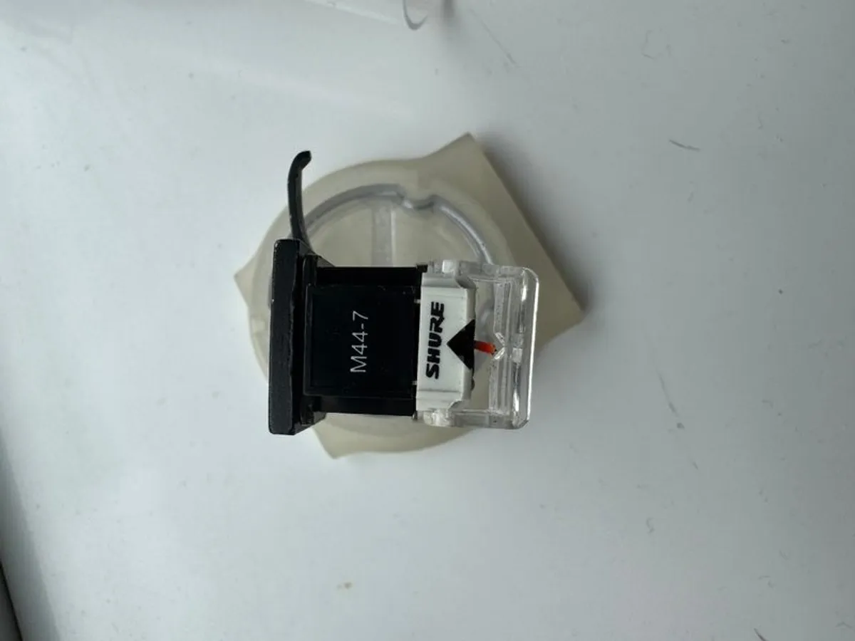 2x Shure M44 7 DJ Cartridges with Headshells in Excellent Condition - Image 1