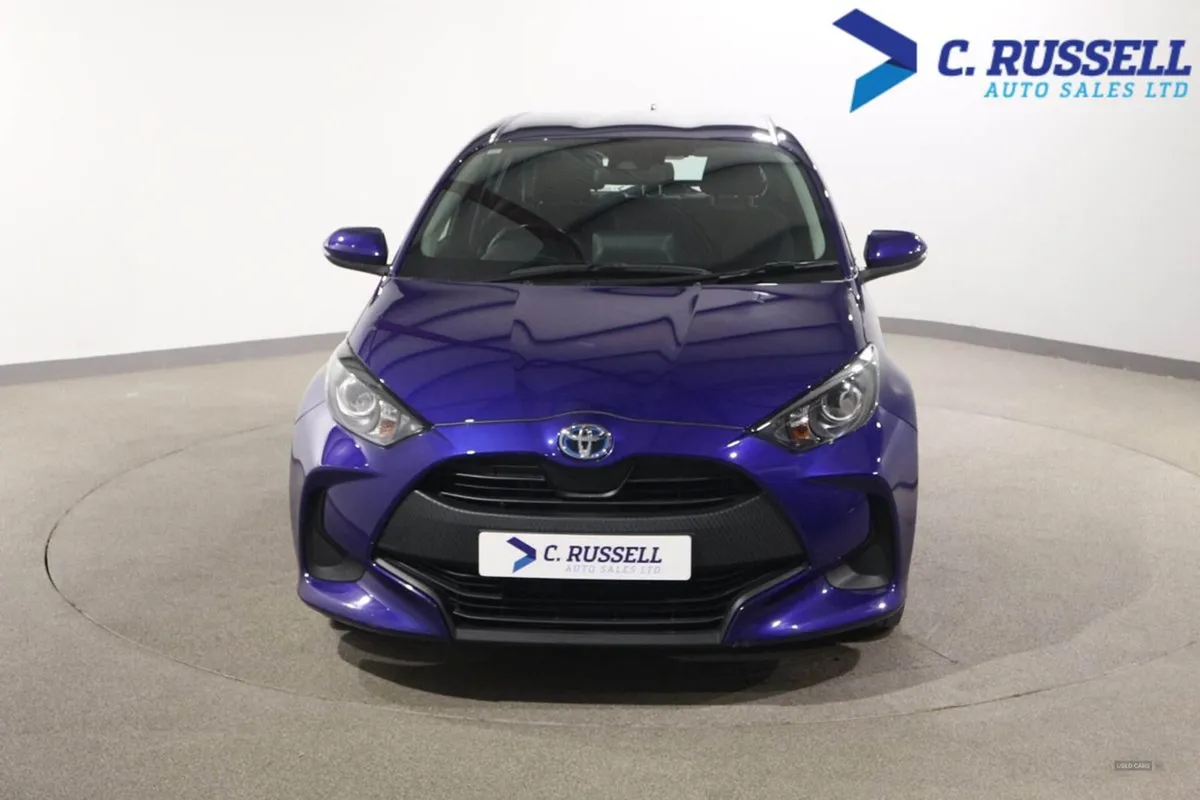 Toyota Yaris Hatchback - Image 2