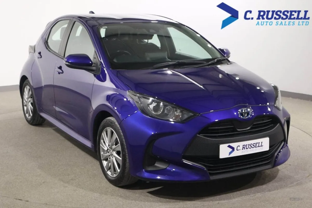 Toyota Yaris Hatchback - Image 3