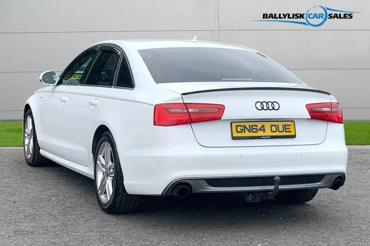 Audi A6 Saloon 2.0 TDI 190PS Ultra S Line Saloon - Image 2