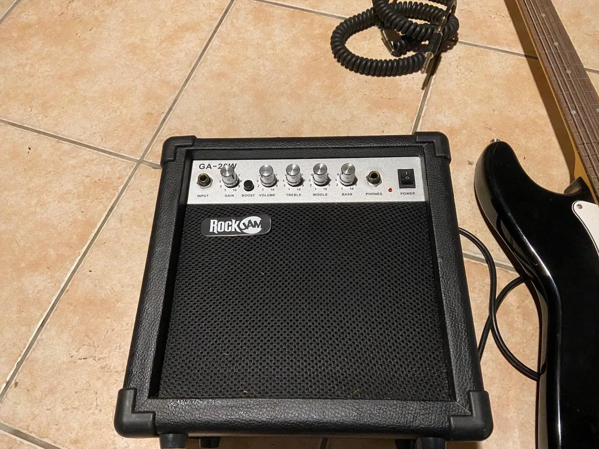 Free guitar and amp - Image 2