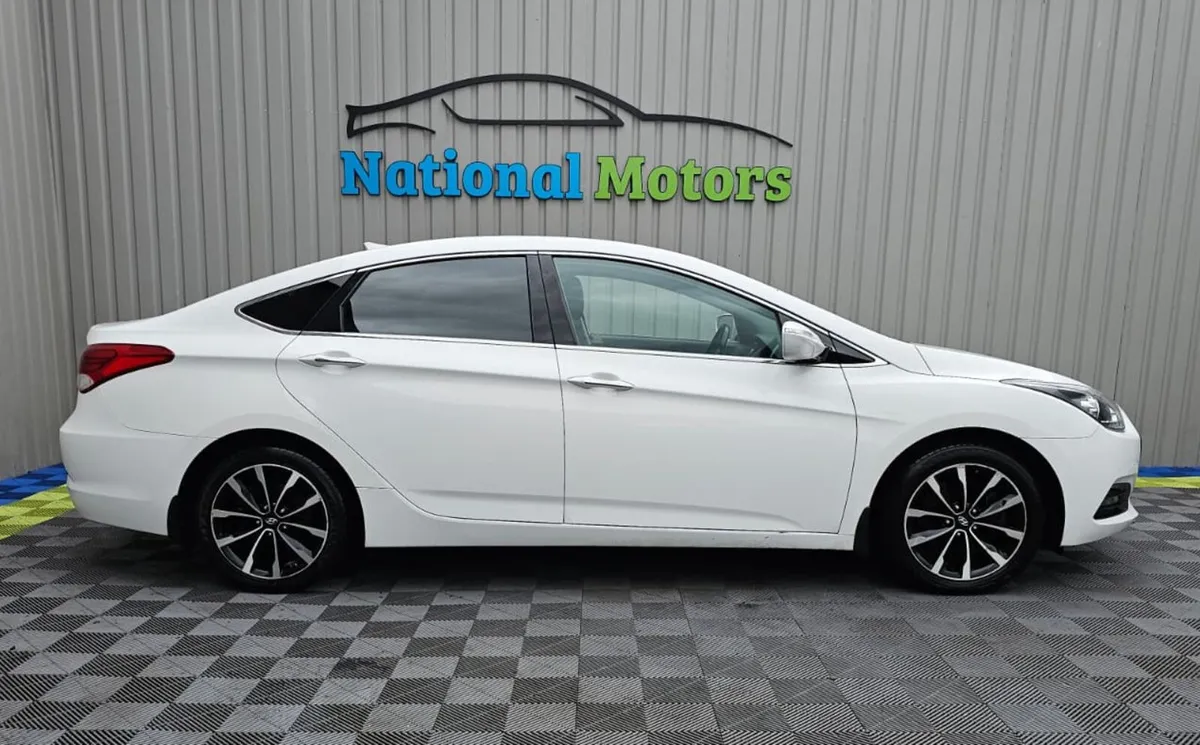 2017 Hyundai i40 Executive 1.7 Diesel - Image 2