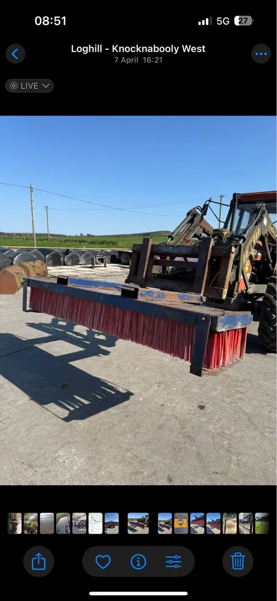 Forklift yard brush - Image 1