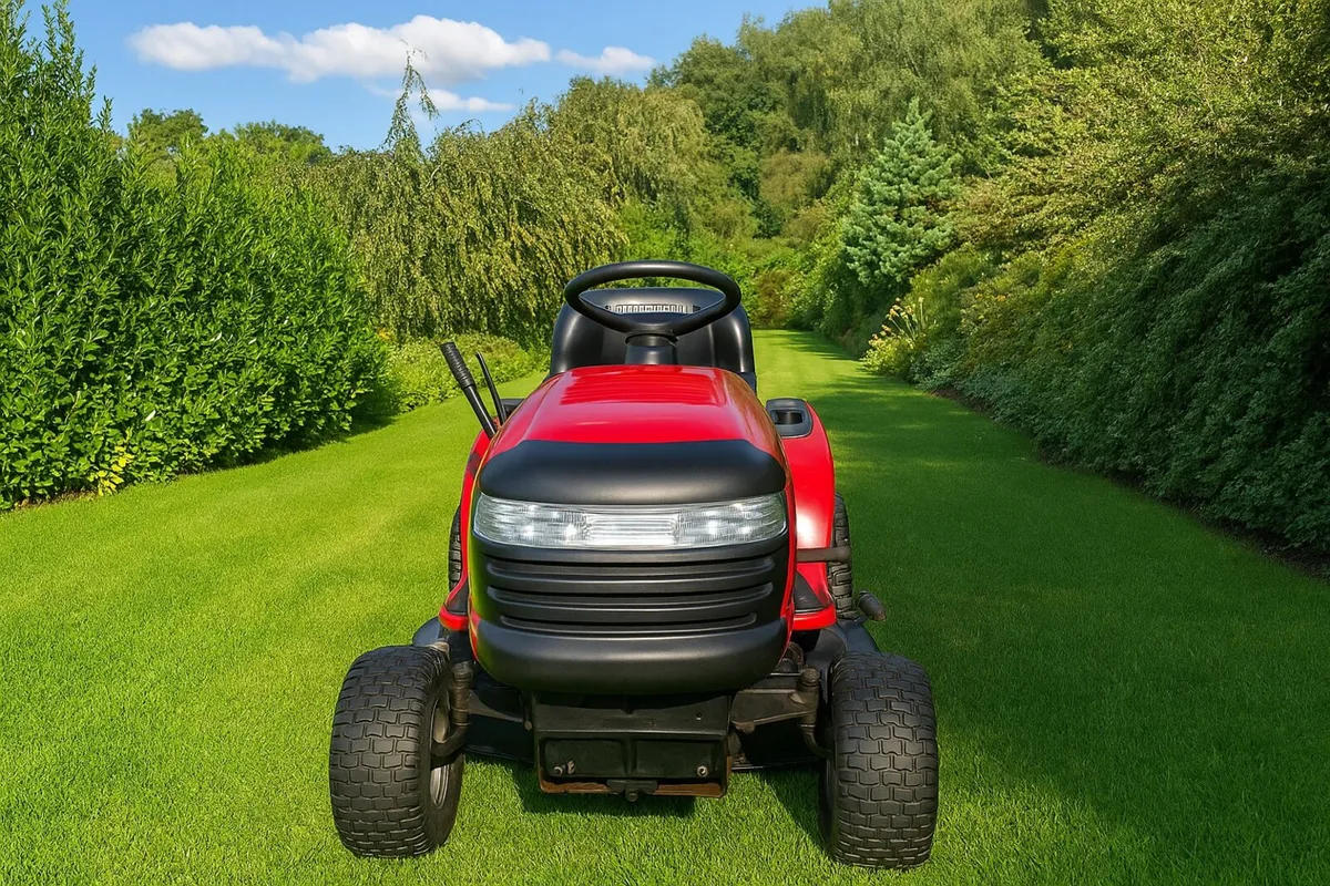 Craftsman LT2000 Ride-On Lawn Mower – 42” - Image 2