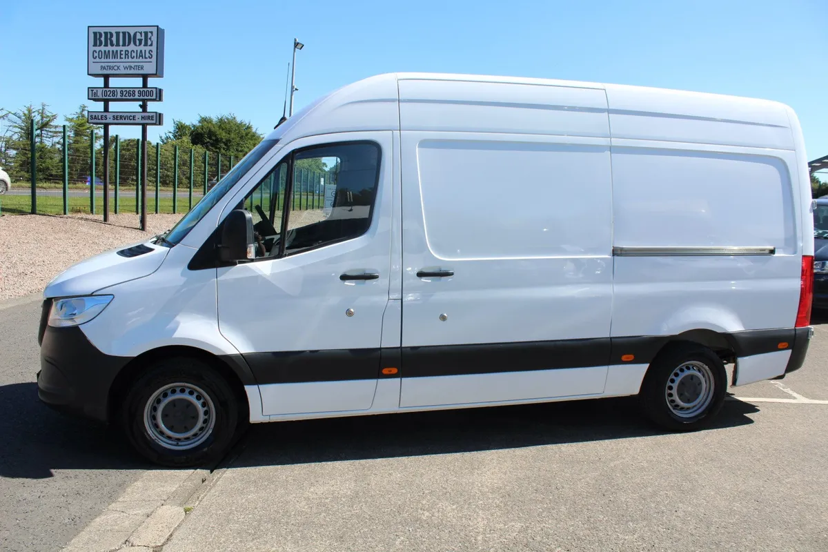 2021 Mercedes-Benz Sprinter 315 L2 RWD Auto 7000kg - Image 3