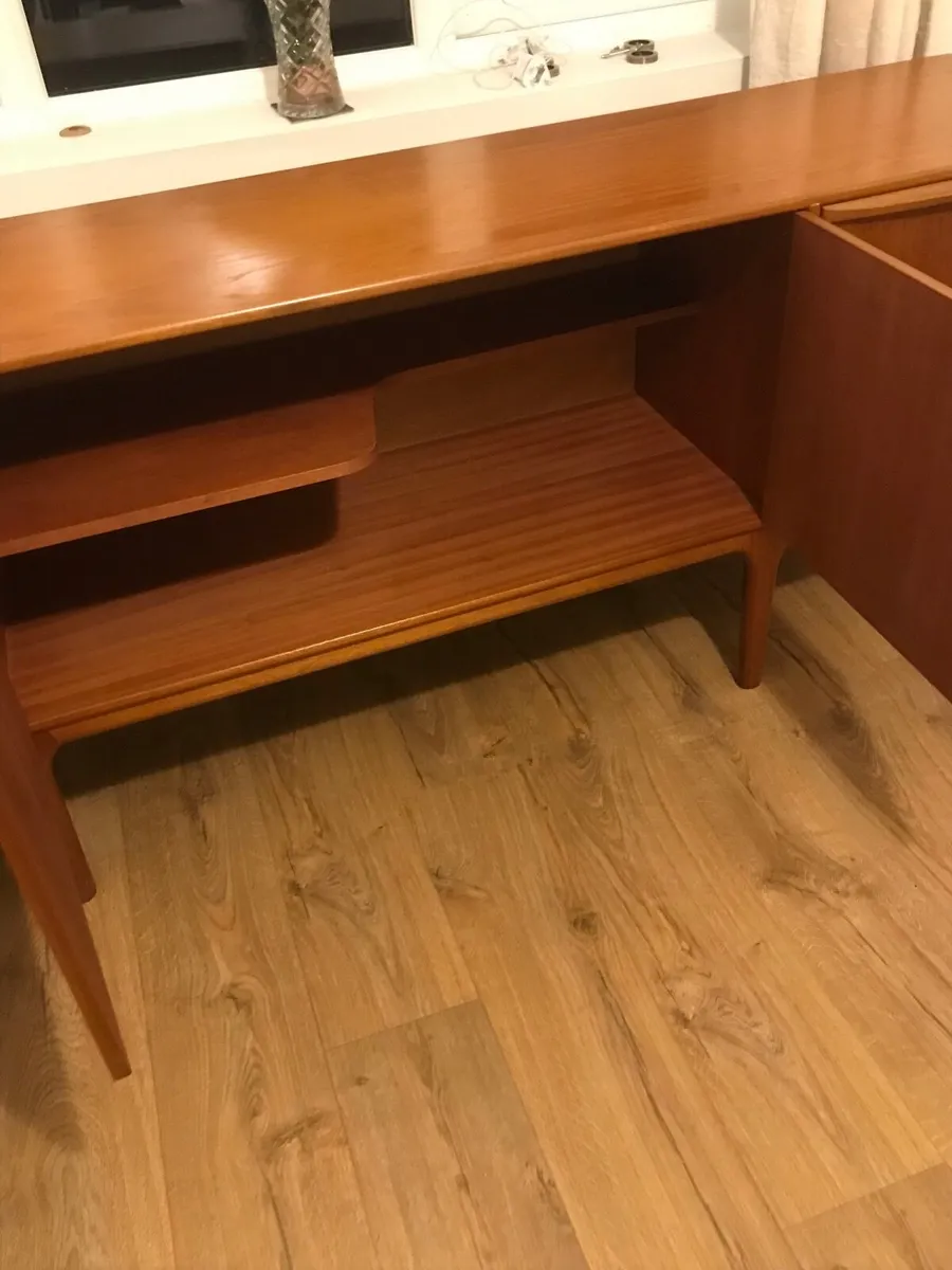 Mid Century Mcintosh sideboard - Image 3