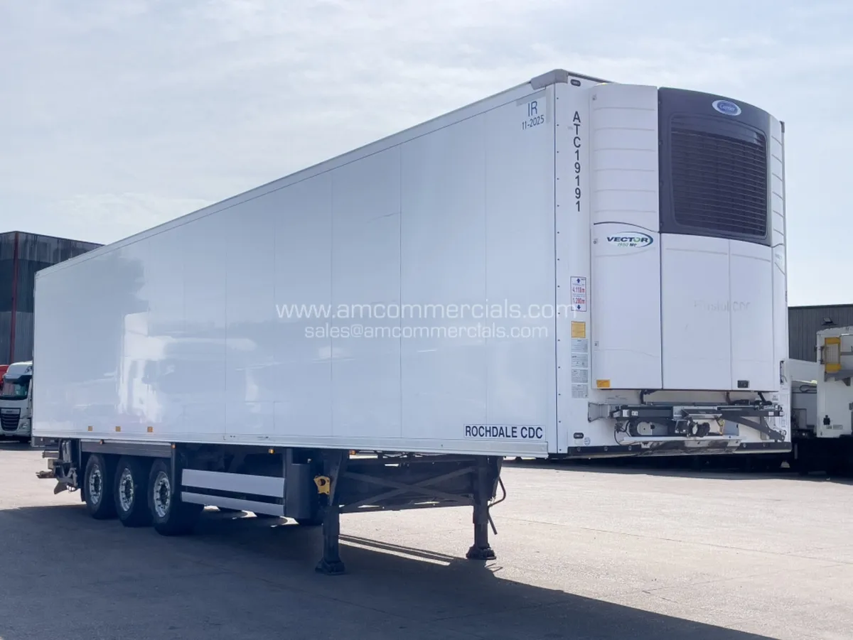 2019 SCHMITZ CARGOBULL TWIN EVAP FRIDGE 4100MM - Image 1