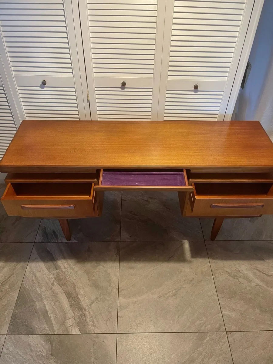 Mid century G plan desk - Image 4