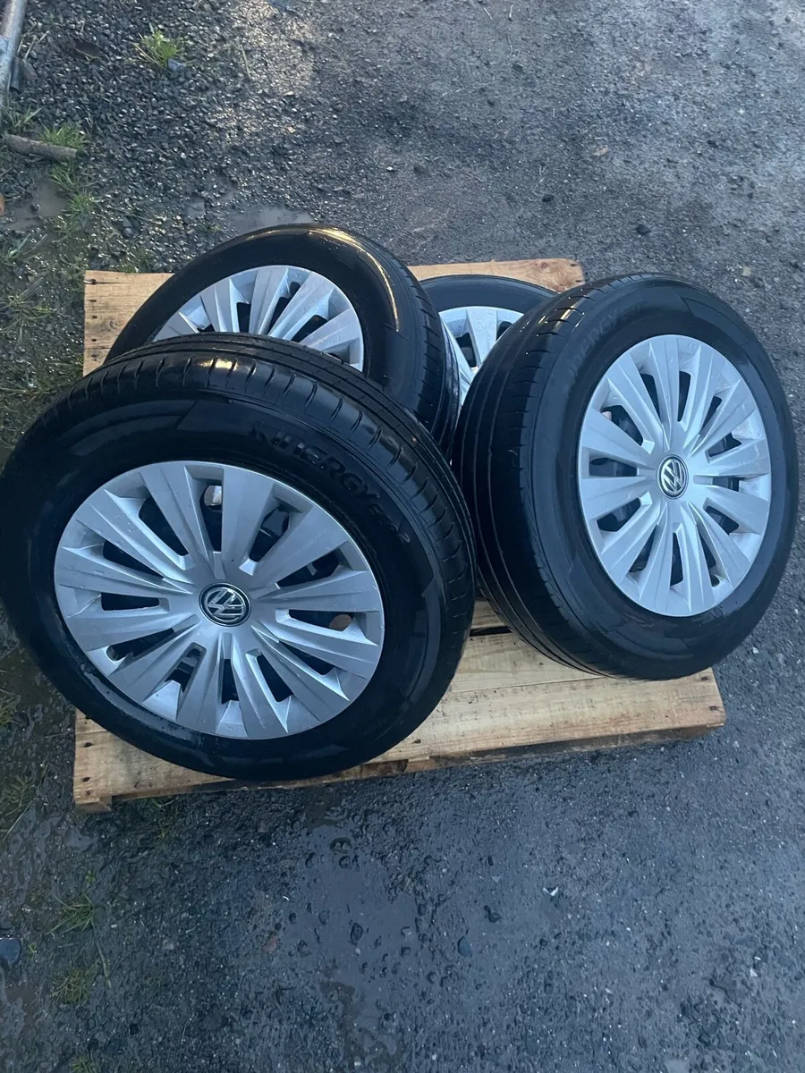 Volkswagen Golf tyres and rims. - Image 1