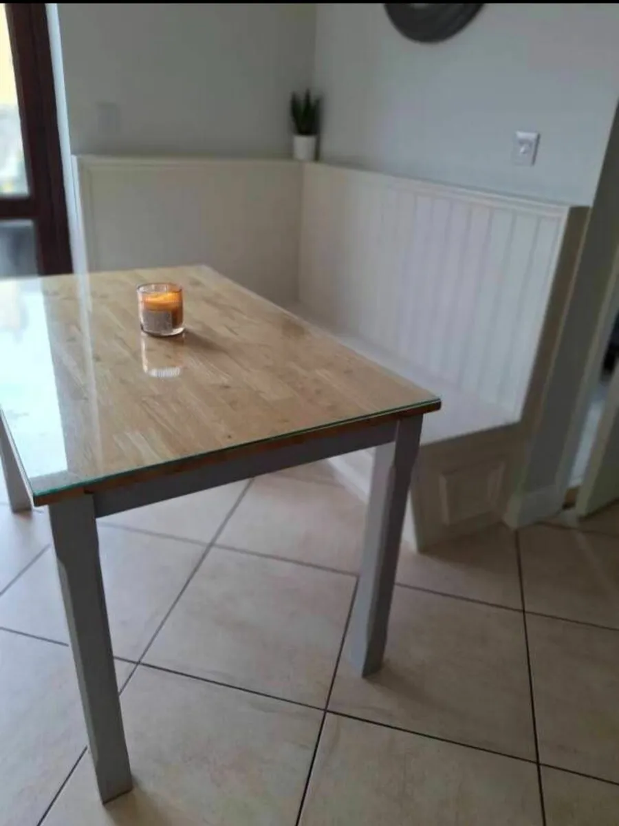 Kitchen table - Image 3