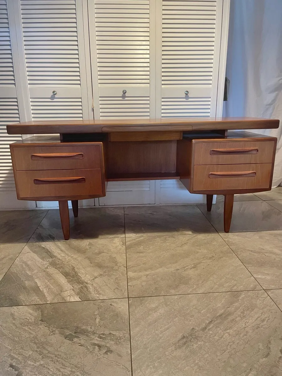 Mid century G plan desk - Image 3