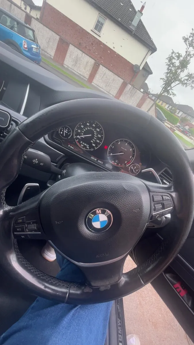 BMW 520D - Image 1