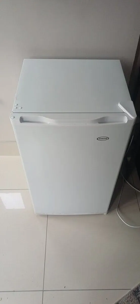 undercounter fridge - Image 1