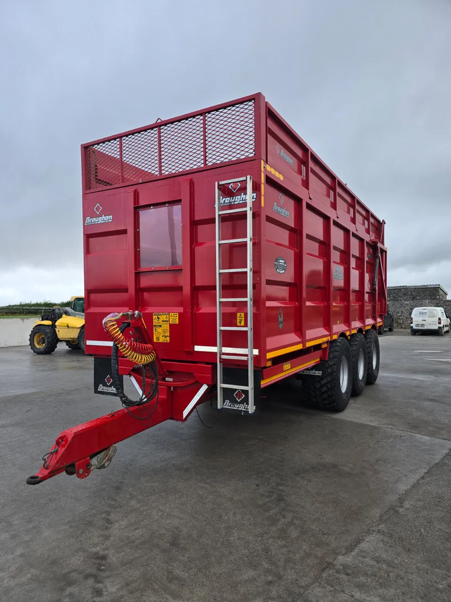 24ft Broughan Trailer - Image 1