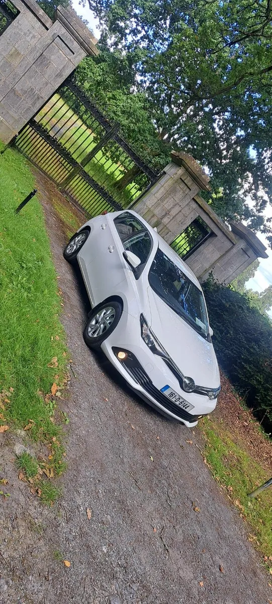 161 Toyota Auris for sale - Image 2