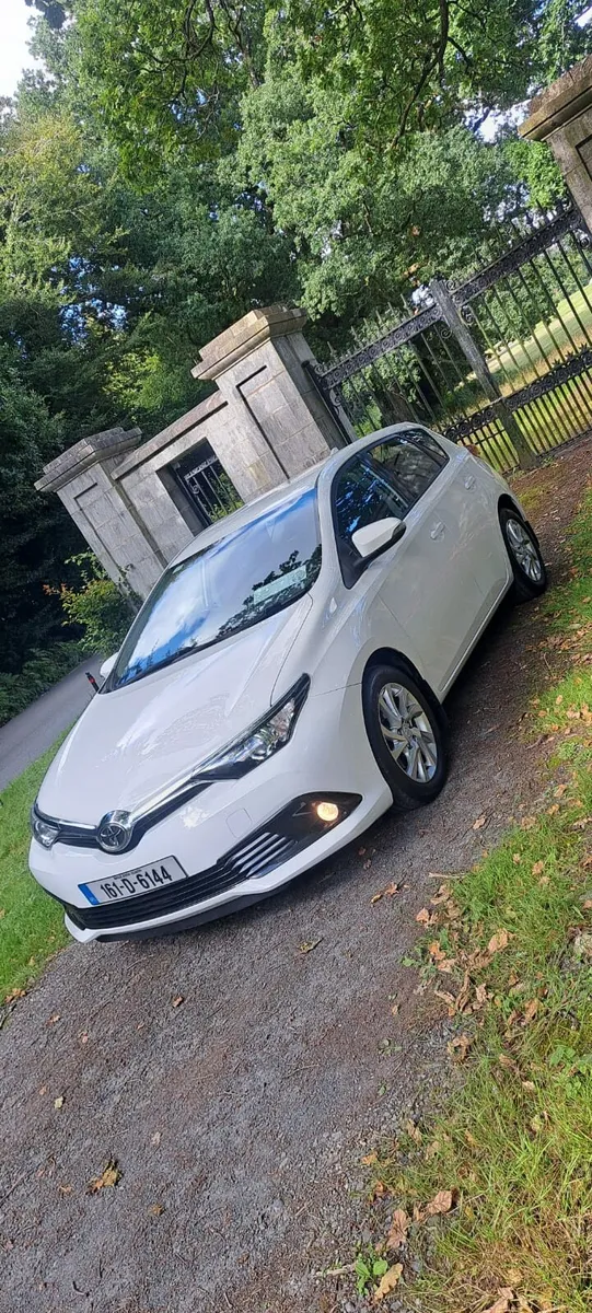 161 Toyota Auris for sale - Image 3