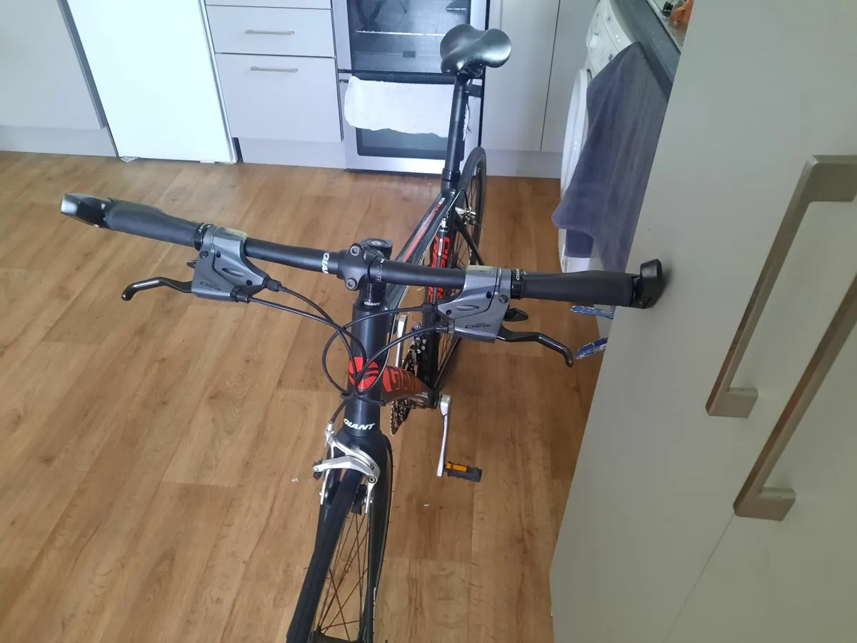 Giant road bike - Image 1