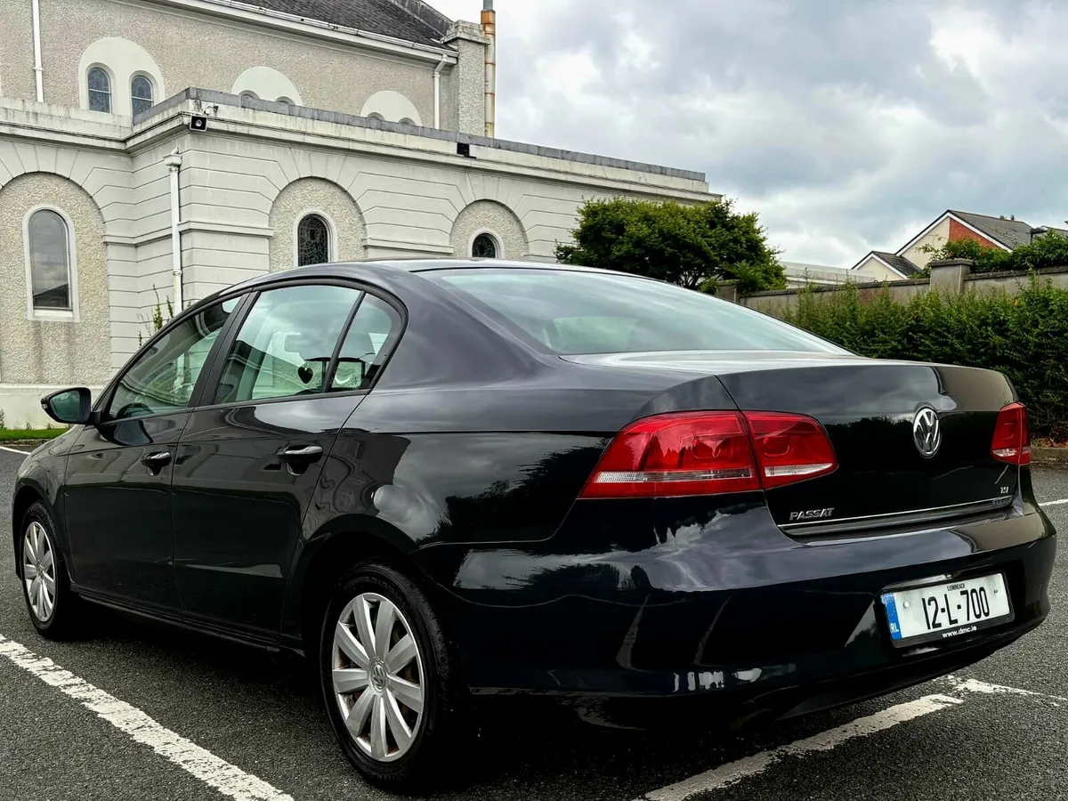 VW PASSAT,  NEW NCT  10/26 - Image 4