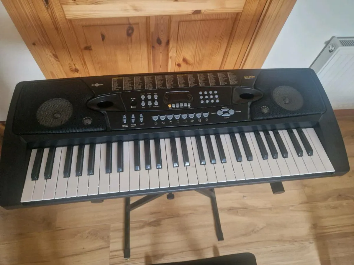 Keyboard piano - Image 1