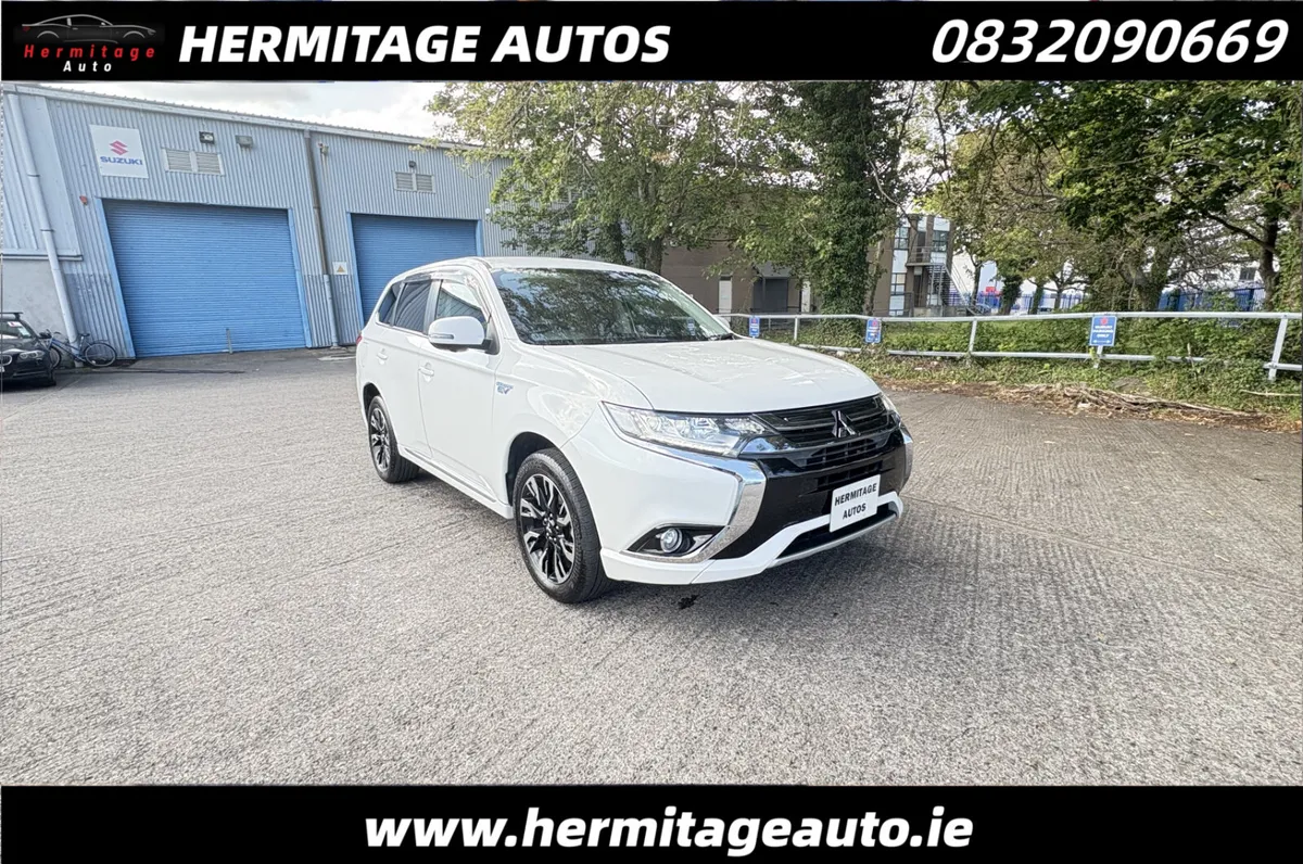 Mitsubishi Outlander 2.0 Hybrid Plug in 2016 - Image 1