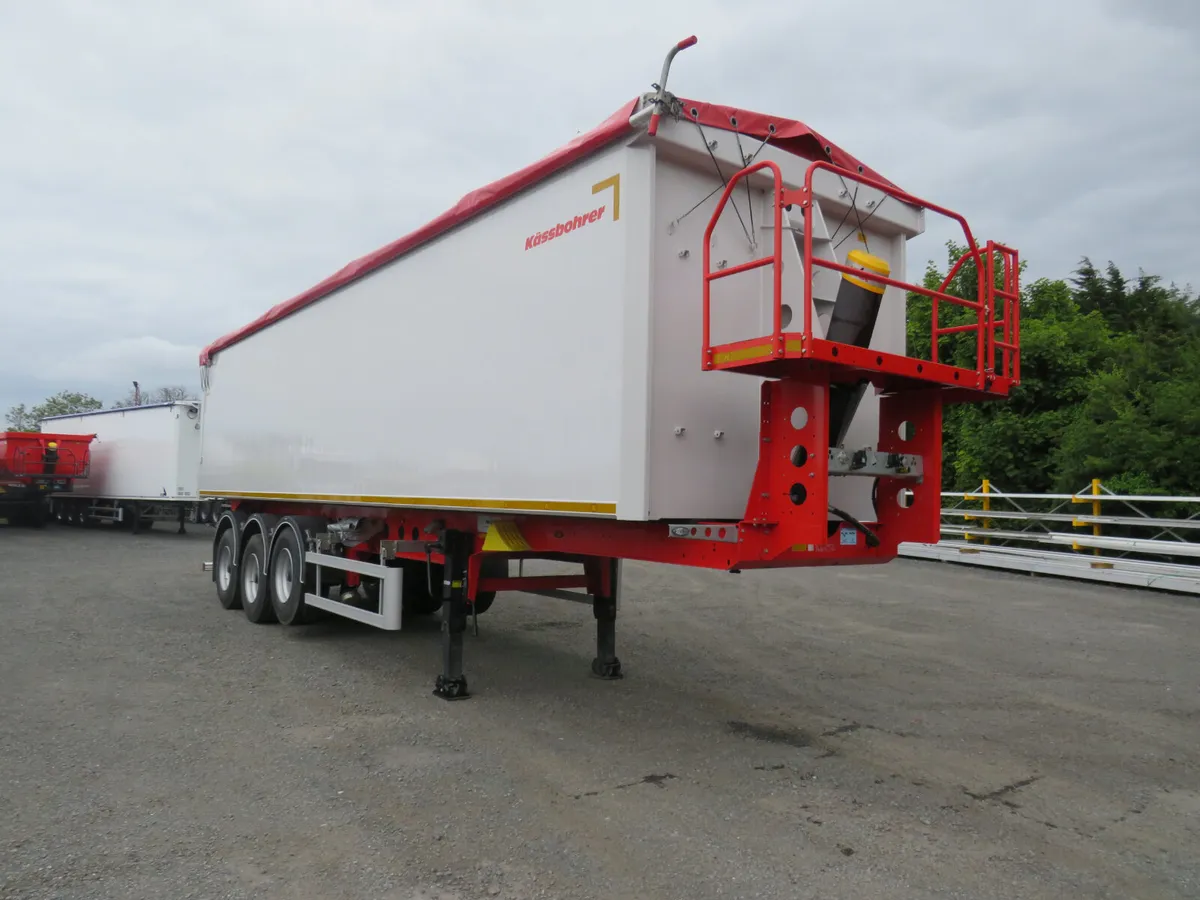 Bulk tipper for hire - Image 1