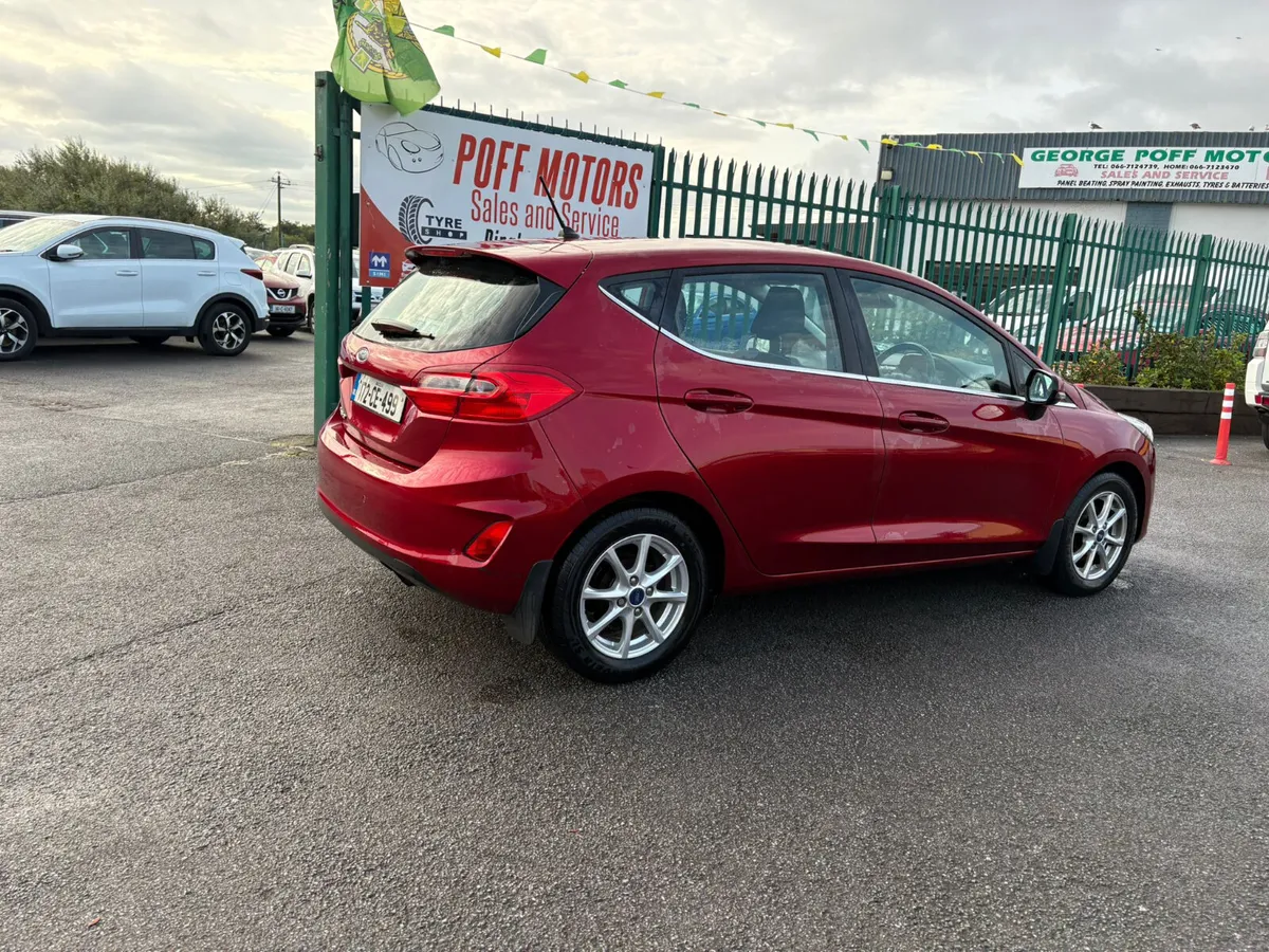Ford Fiesta 2017 - Image 2