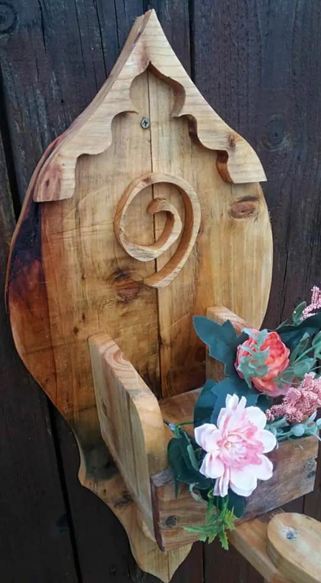 Rustic ole country style candle holder / cubby box - Image 3