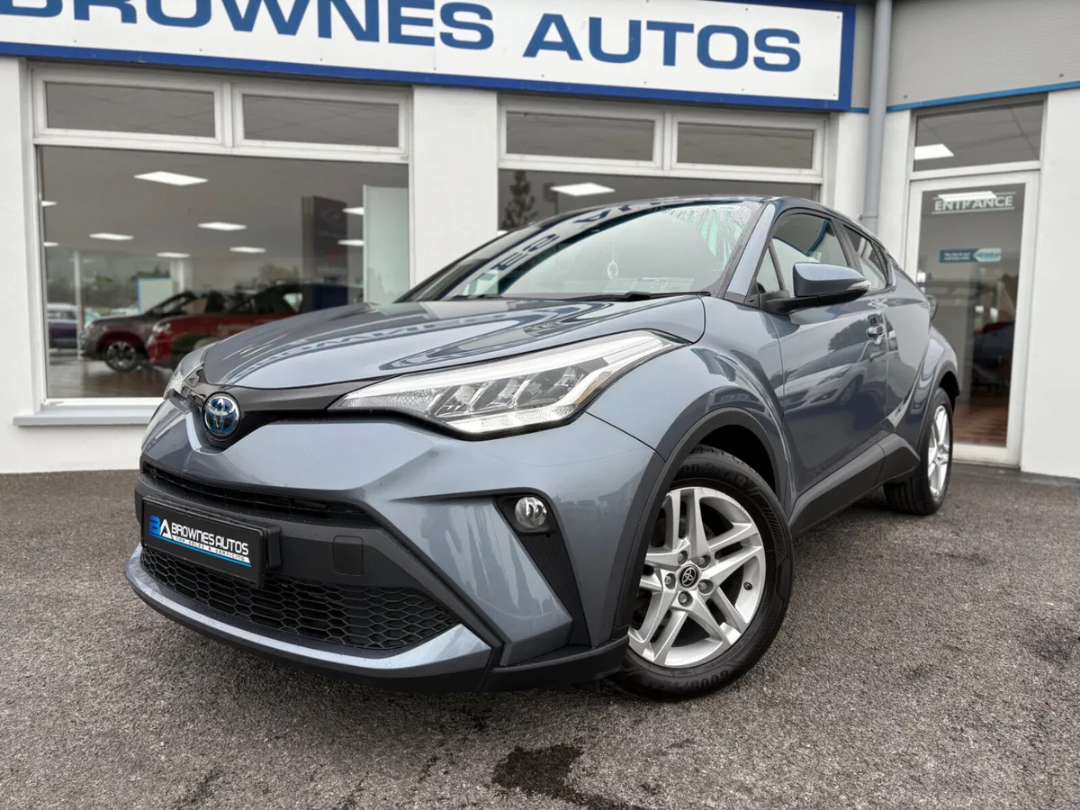 2022 Toyota C-HR Icon 1.8L Hybrid - Image 2