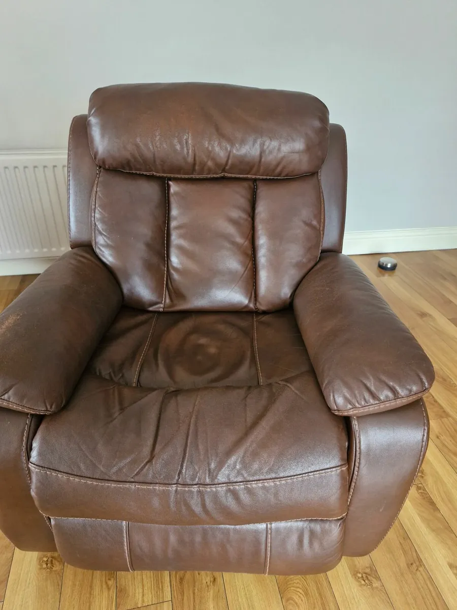 Second hand couch and chair - Image 2