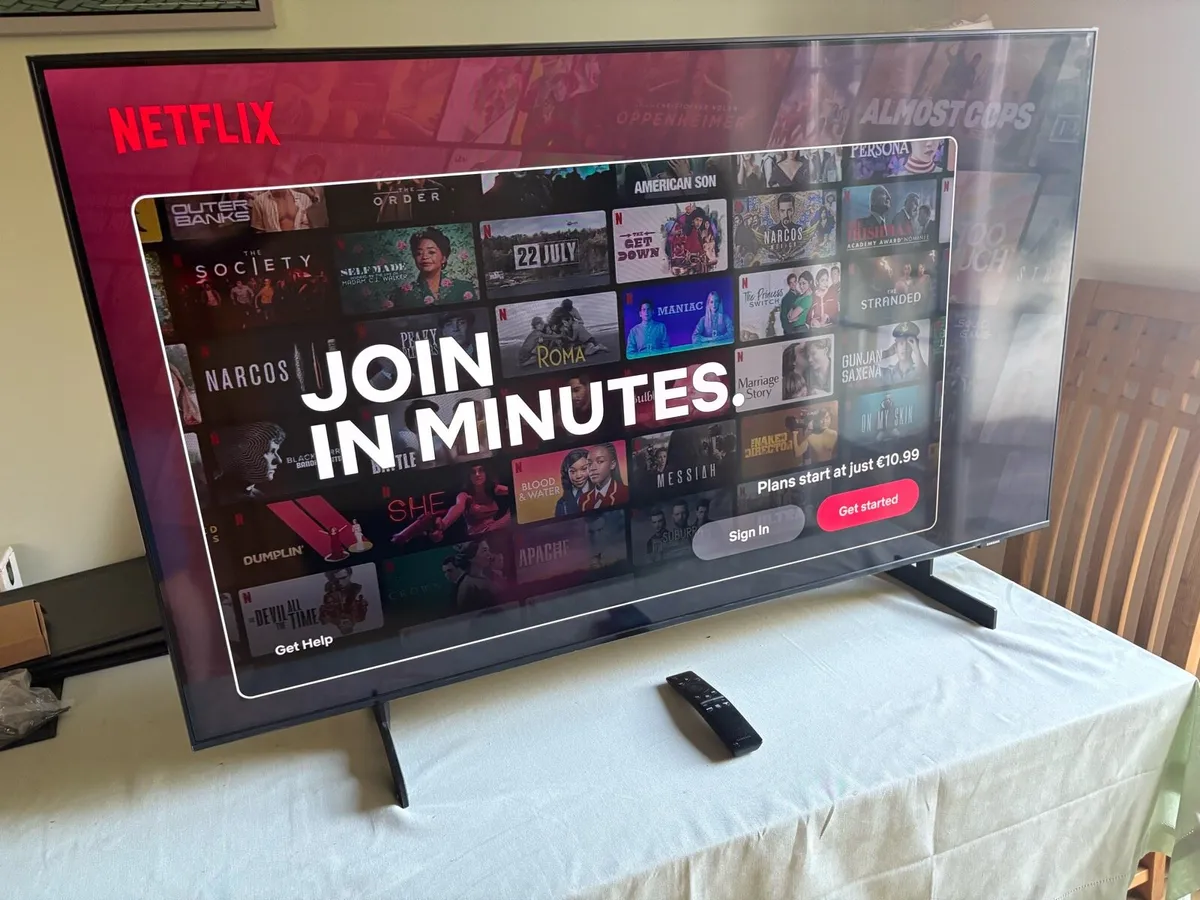Samsung 50 Inch 4k Crystal UHD TV - Image 3