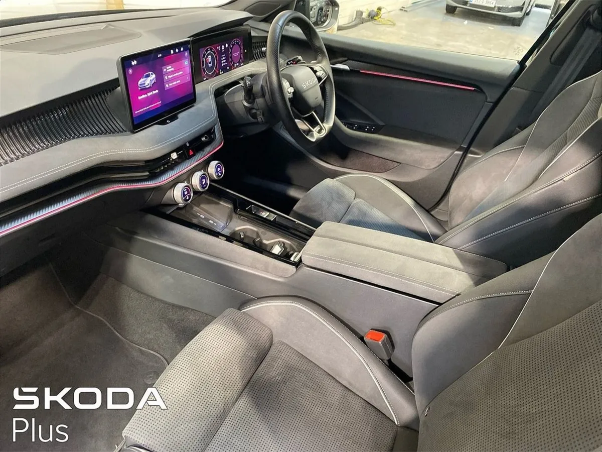 Skoda Superb Sportline 2.0tdi 150bhp DSG - Image 4