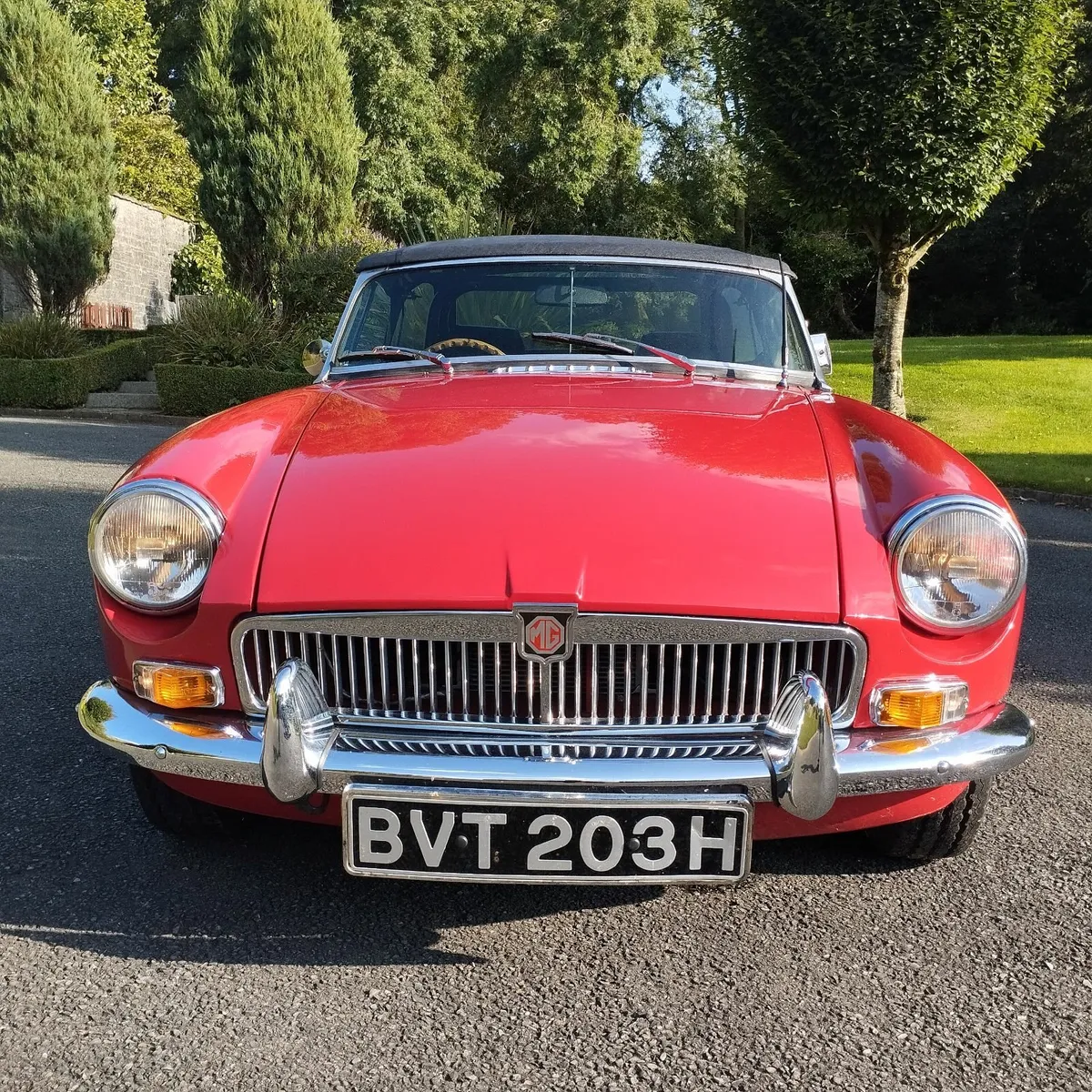 MG MGB 1970 - Image 1