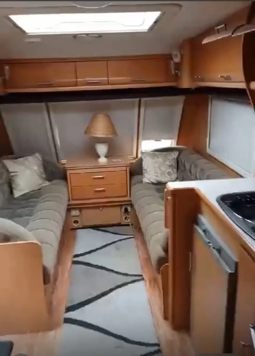 Caravan - Image 4