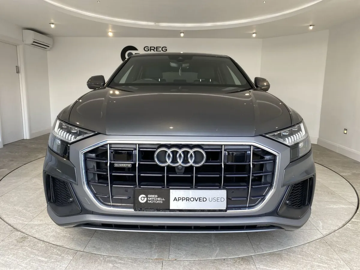 Audi Q8 2018 - Image 2
