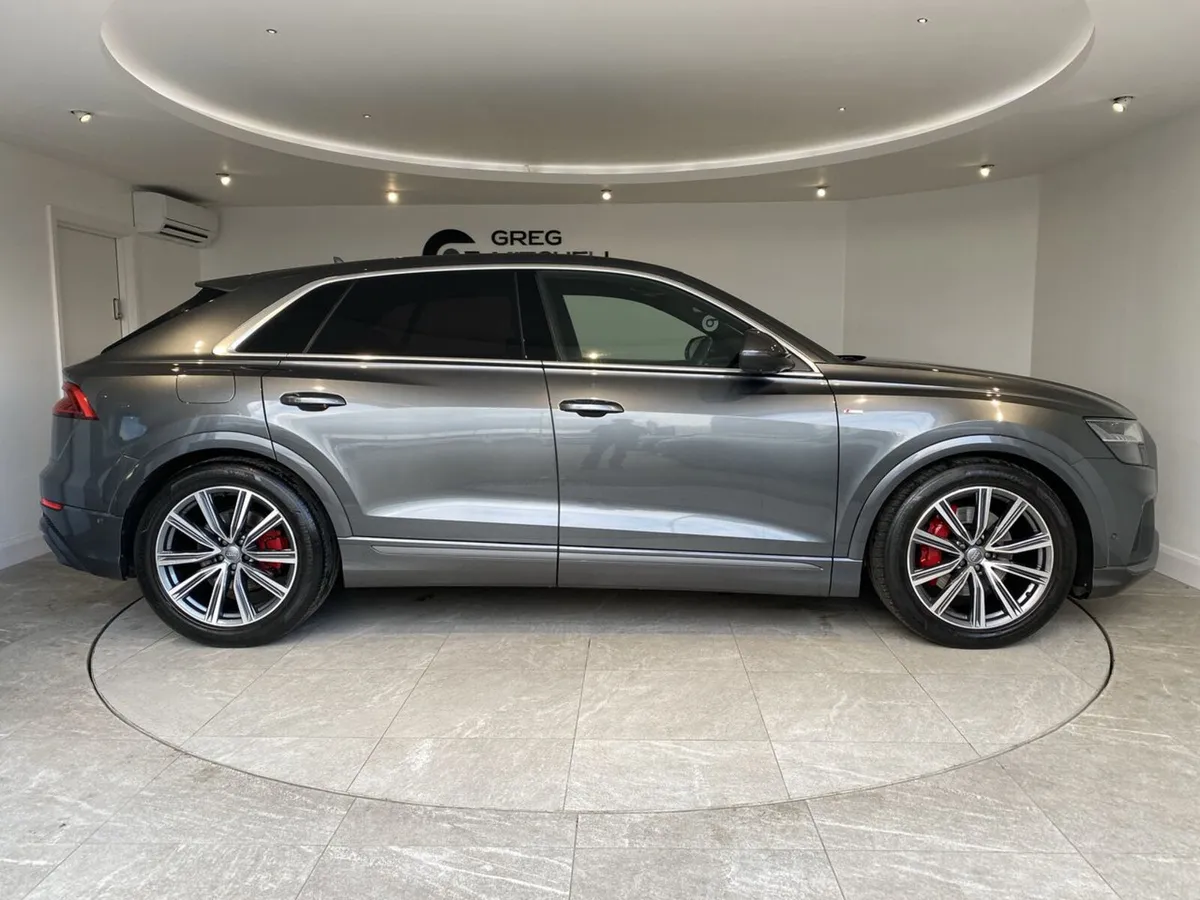Audi Q8 2018 - Image 4