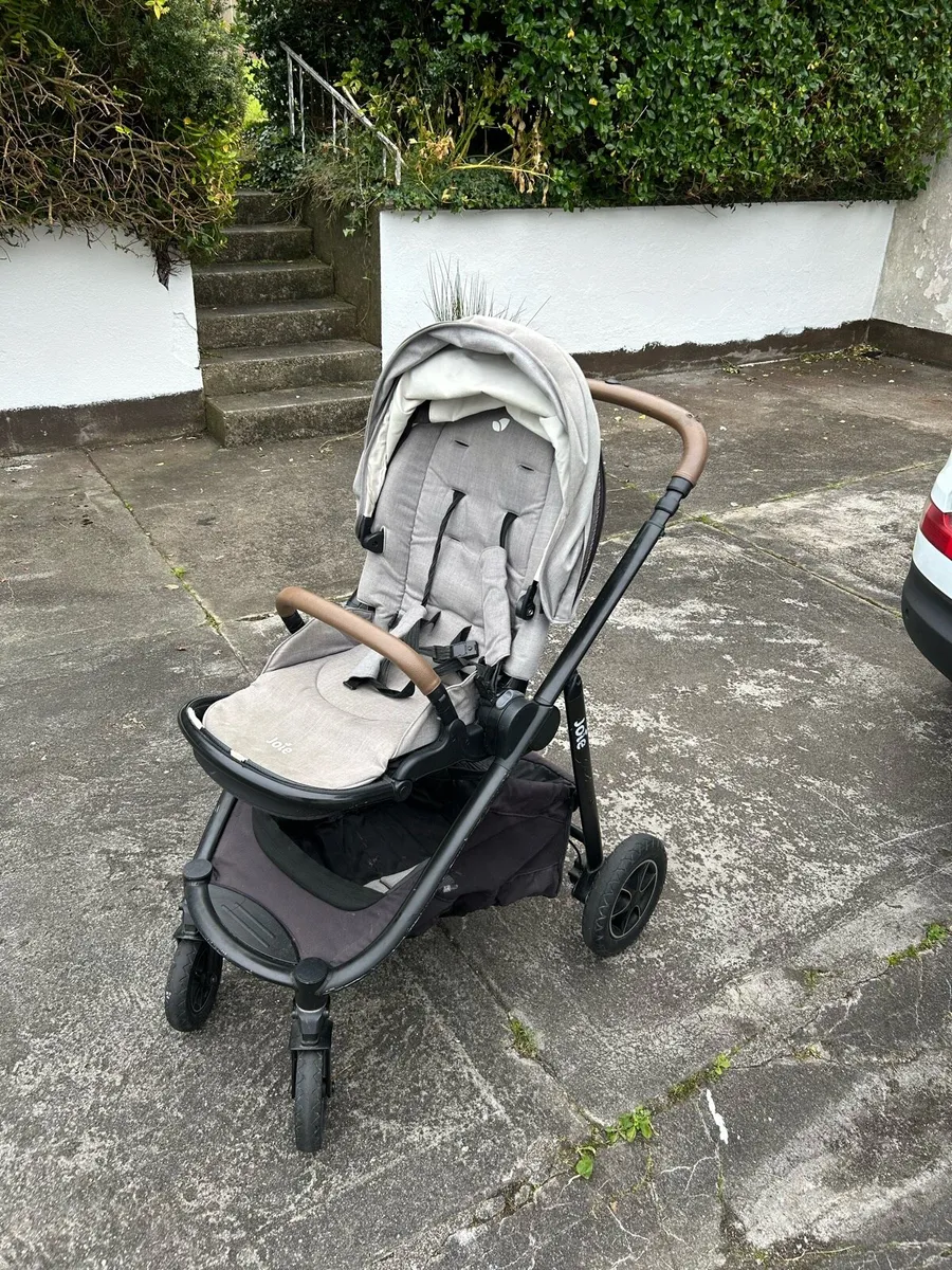 Pram - FREE - Image 1