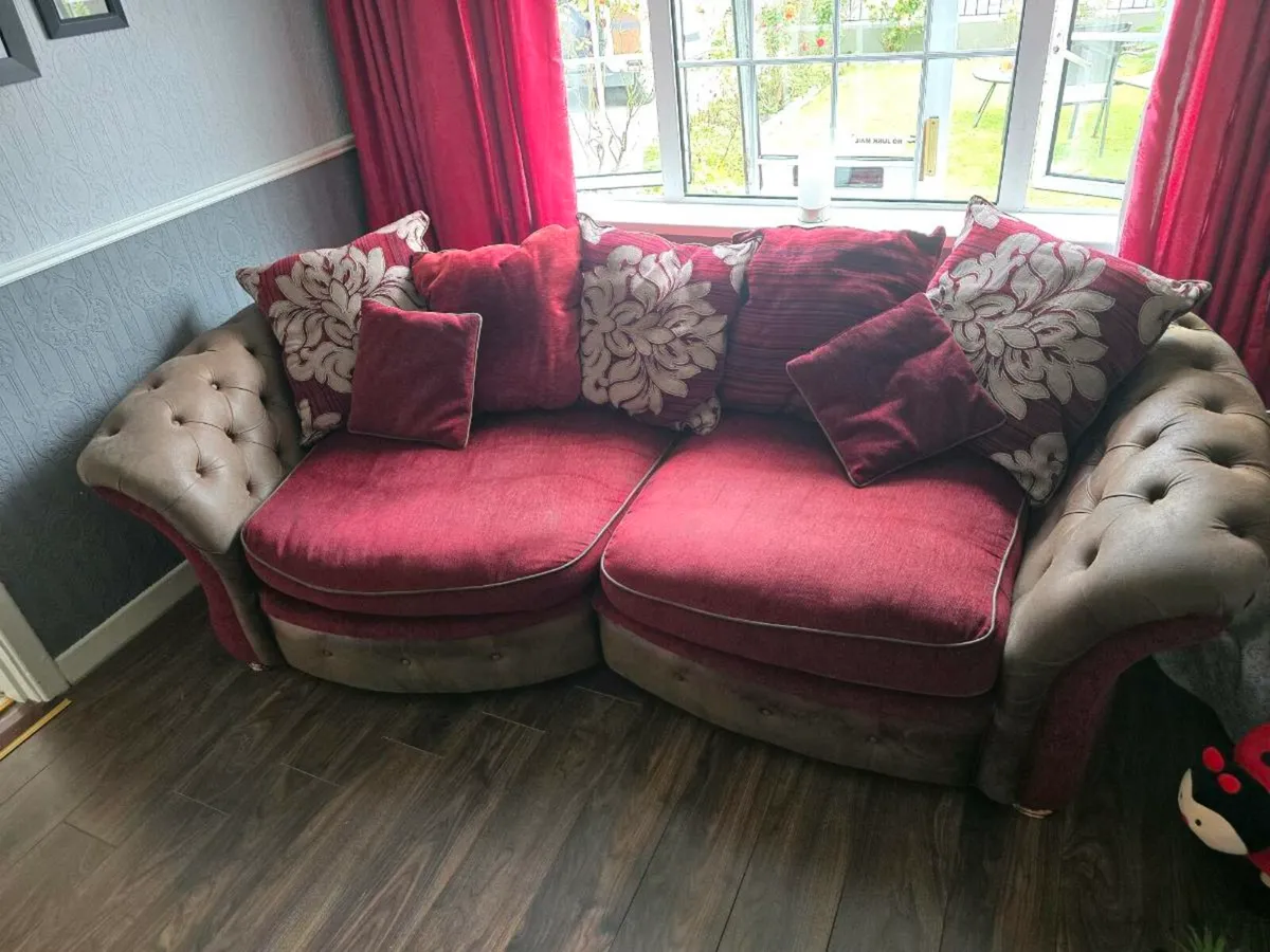 Couch for sell - Image 1