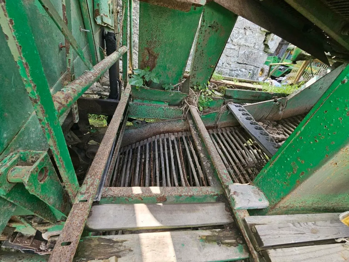 Patato harvester - Image 2