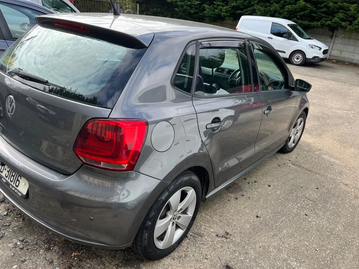 Volkswagen Polo 2011 - Image 4