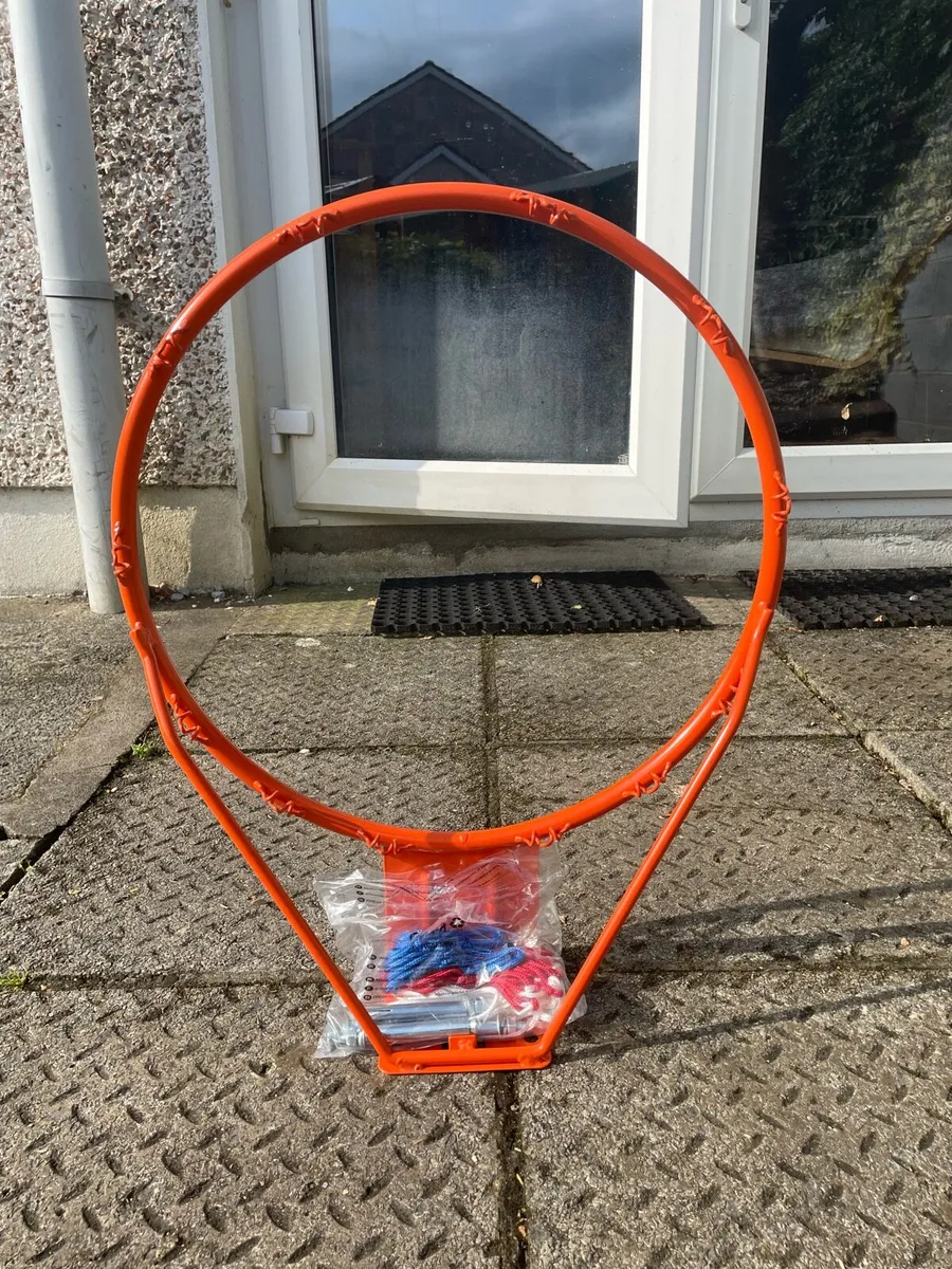 Basketball hoop - Image 2
