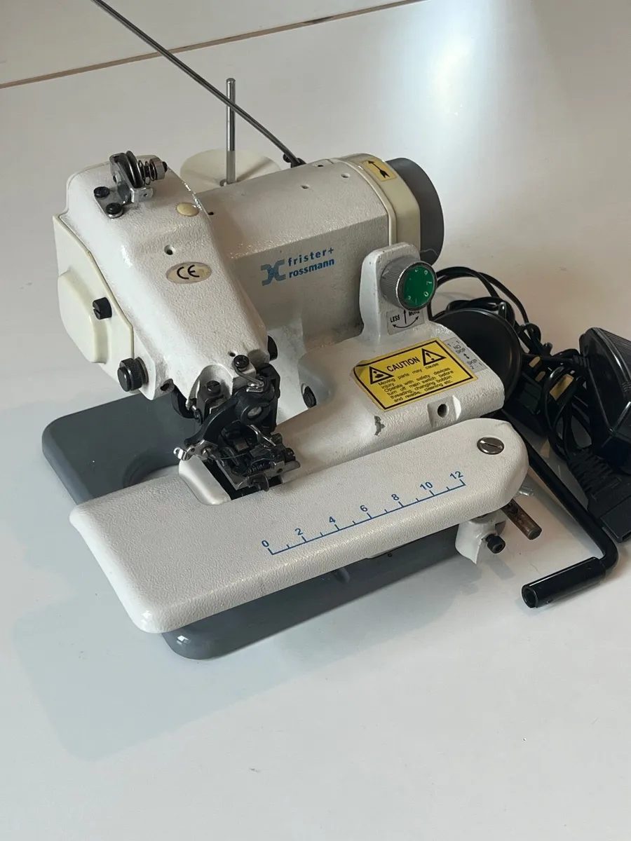Blind Stitch Machine - Image 1