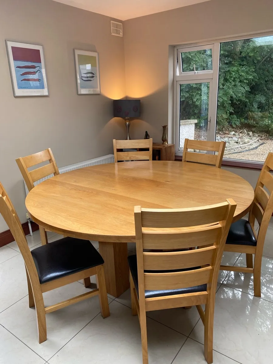 Oak Dining Table & 6 chairs - Image 4