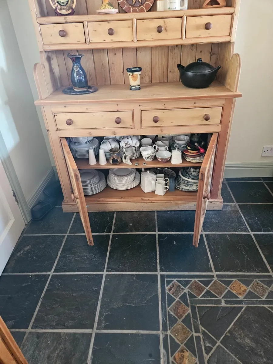 Kitchen - Image 4