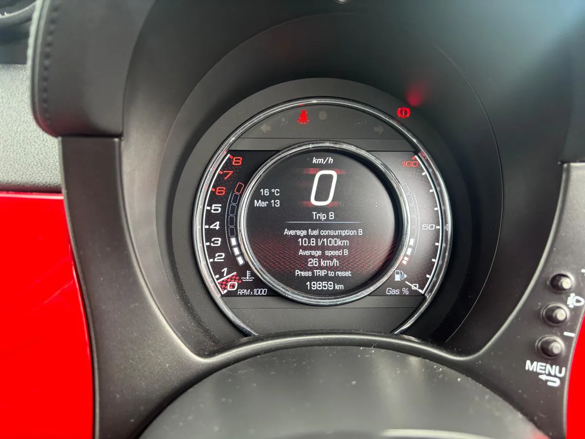ABARTH     595     2016  ONLY 19,000KM  165BHP - Image 3