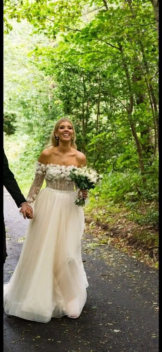 wedding - Image 1