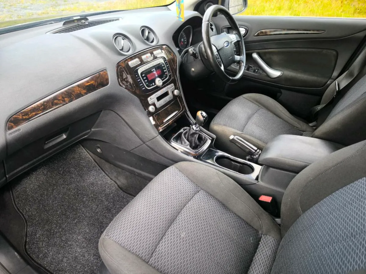 Ford mondeo Ghia 2.0TDCI - Image 4
