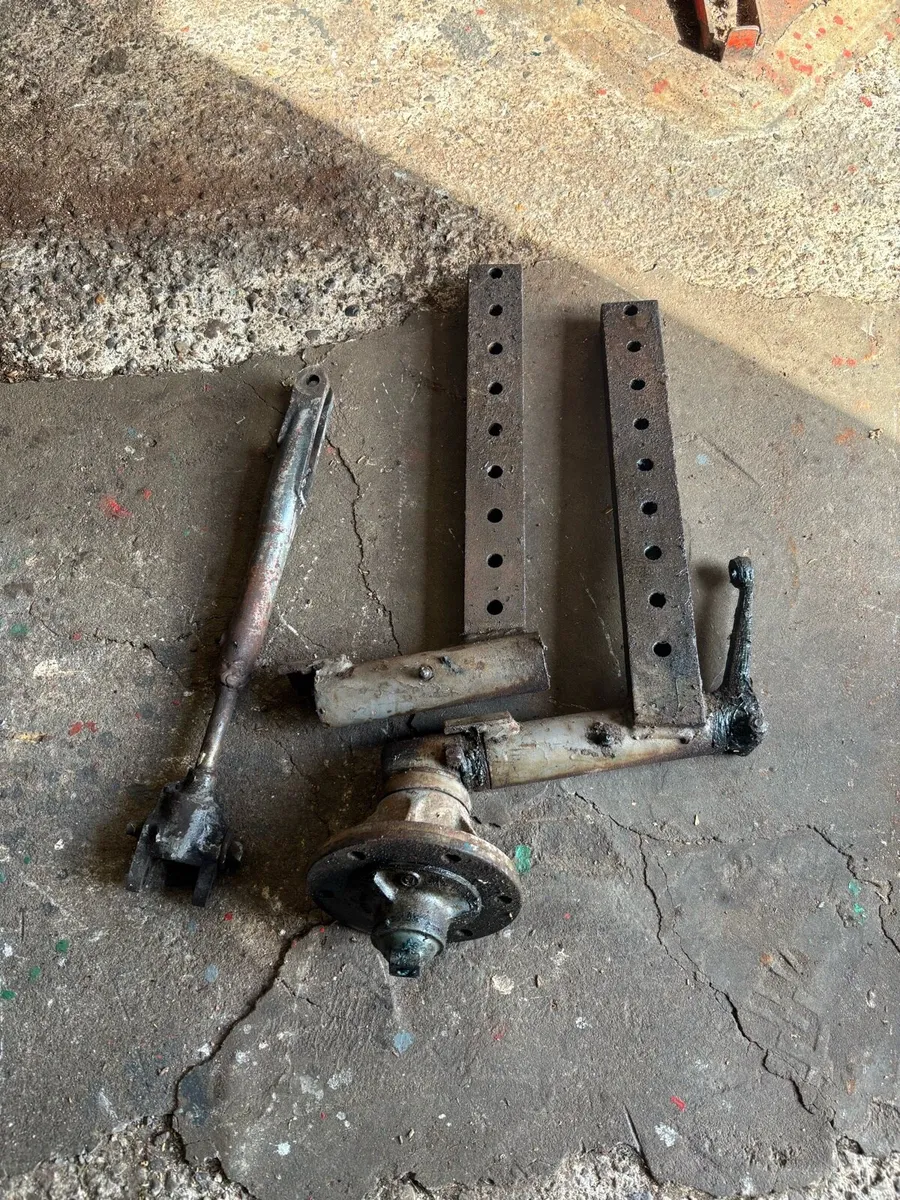 Massey Ferguson 135 parts - Image 3