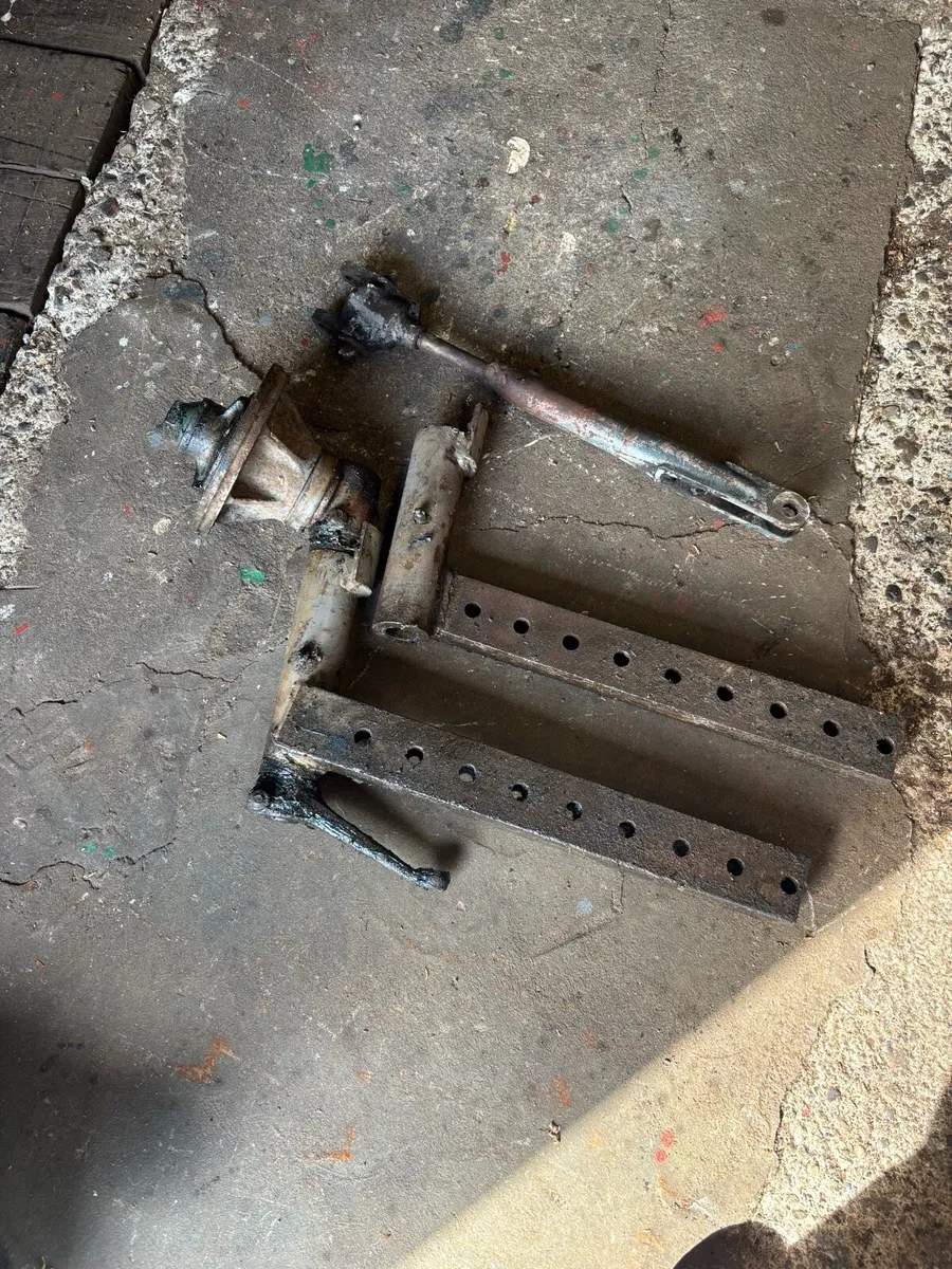 Massey Ferguson 135 parts - Image 4