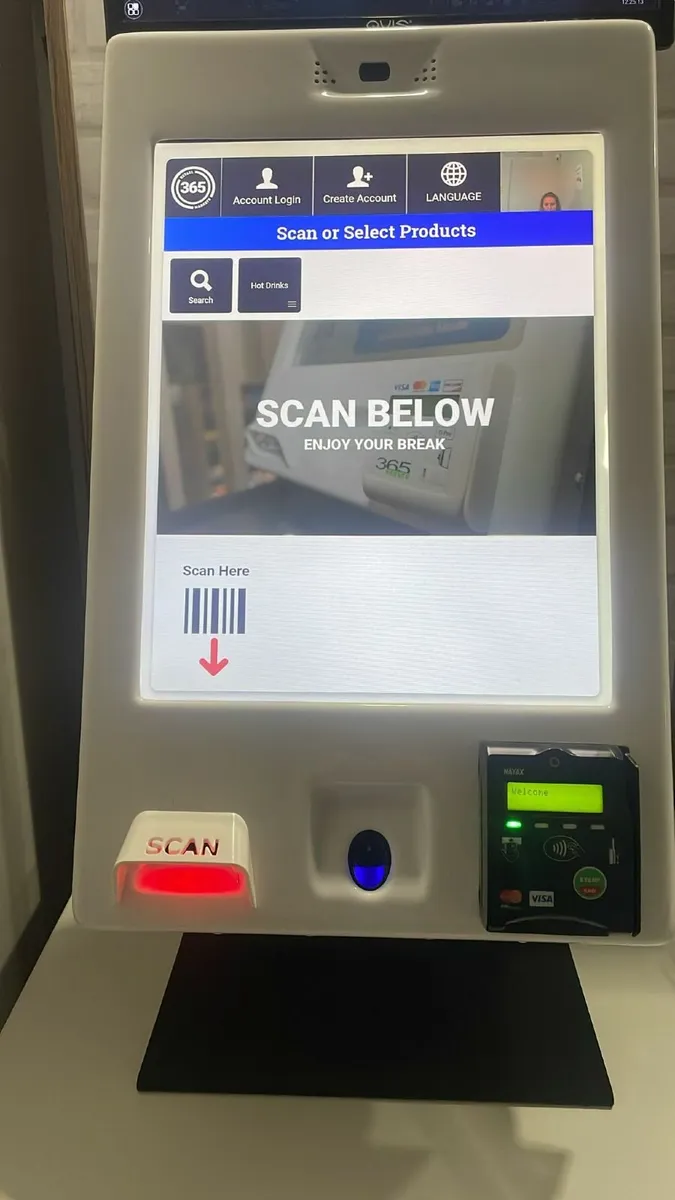 CCTV Monitor with 4 x screens & Payment System - Image 2