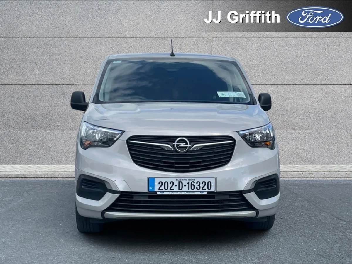 Opel Combo Combo Cargo Sportive 1.5 130BHP - Image 4